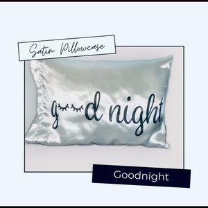 ❤️NWT White silk goodnight pillowcase still in packaging